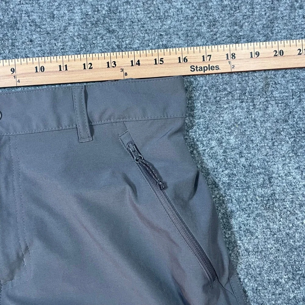 Columbia Hiking Shorts Mens 34 Gray Outdoor Stretch Zipper Pockets Gorpcore